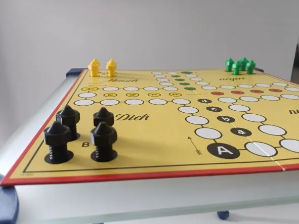 Nozzle figures for Mensch ärgere Dich nicht