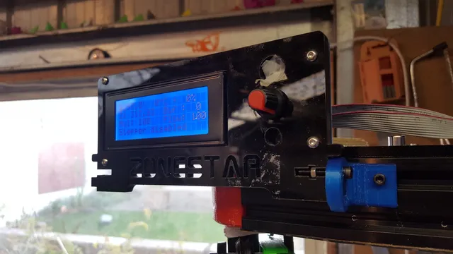 D810 LCD mounts