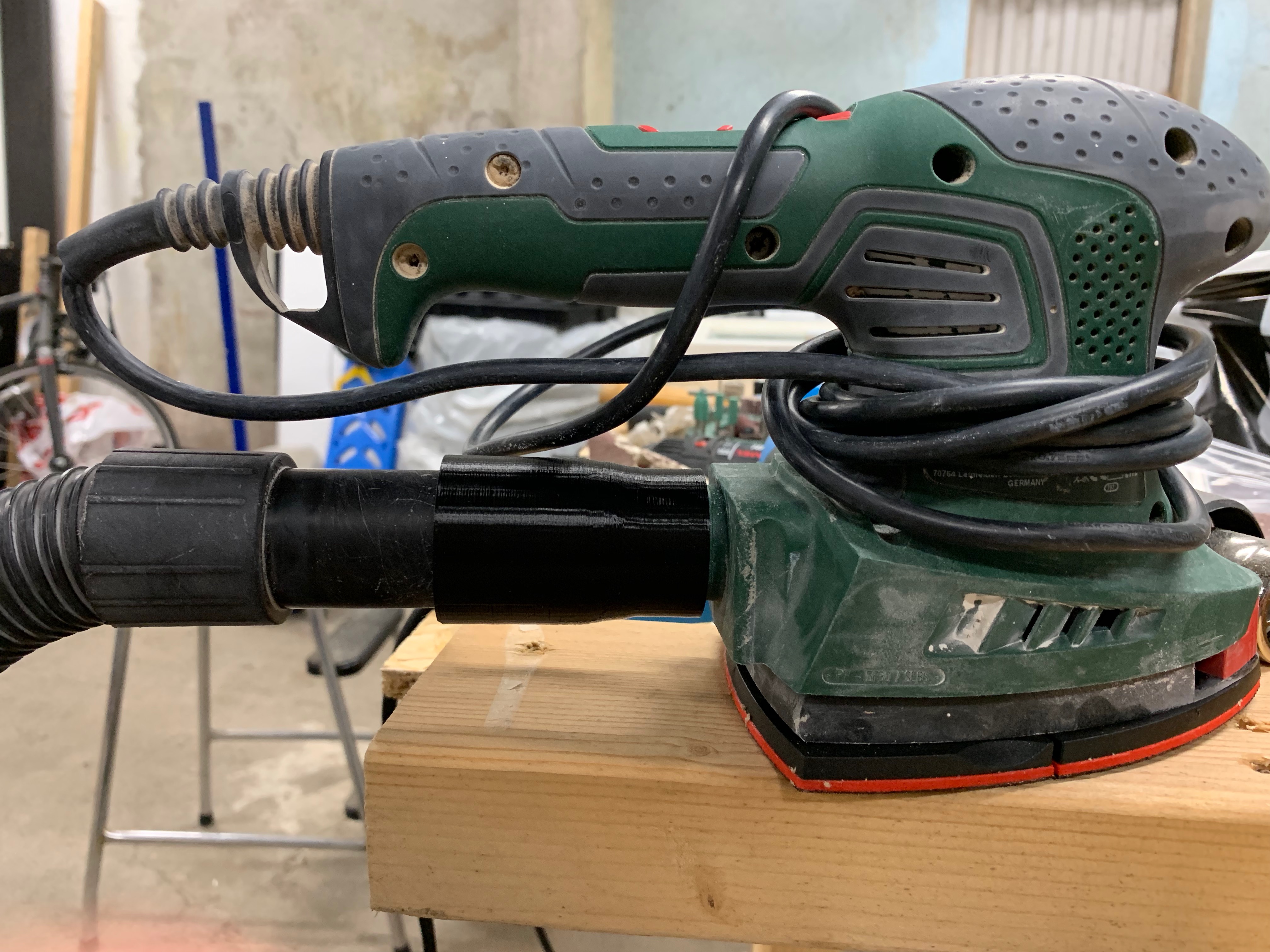 Sander to Vacuum adapter