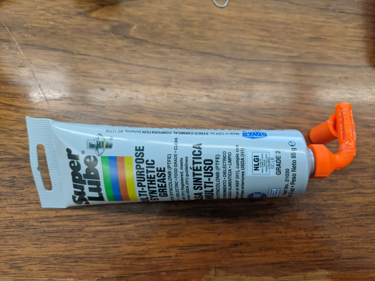 LM8U/LM8UU 8mm Linear Bearing 90deg Super Lube 3oz Applicator by Alex White  | Download free STL model | Printables.com