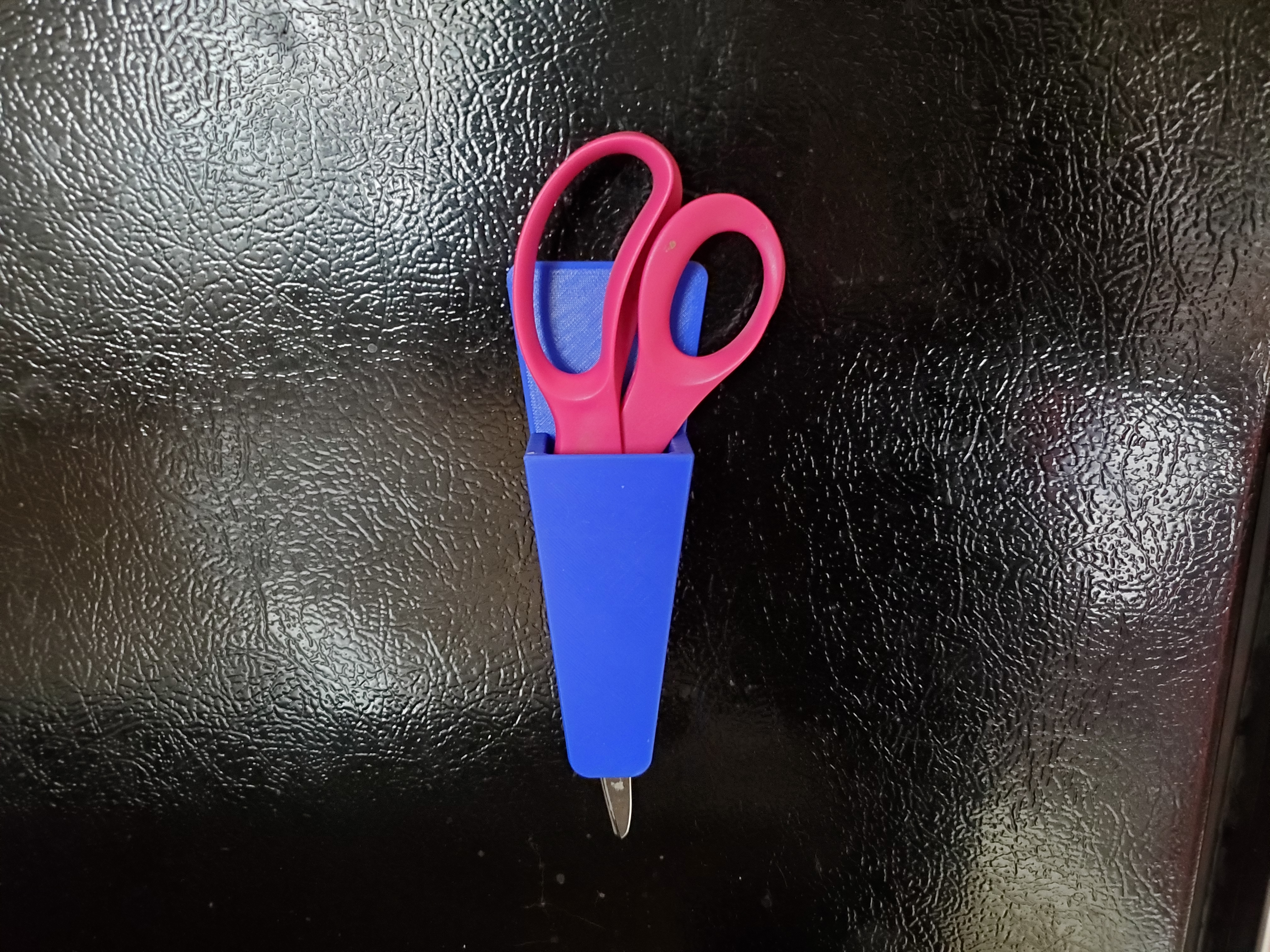 Customized Scissors with Magnetic Holder