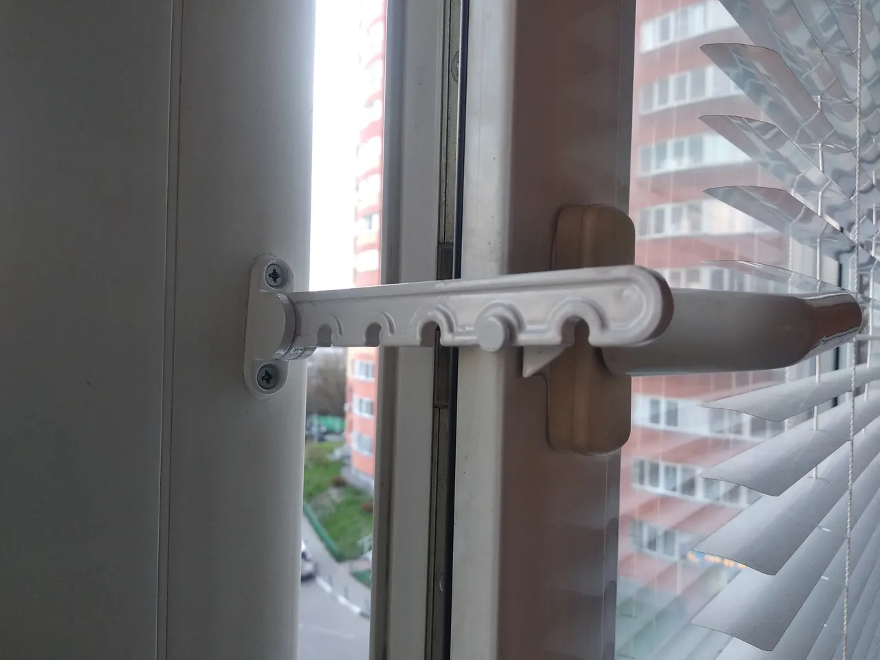 Limiter for plastic window by Roman | Download free STL model ...