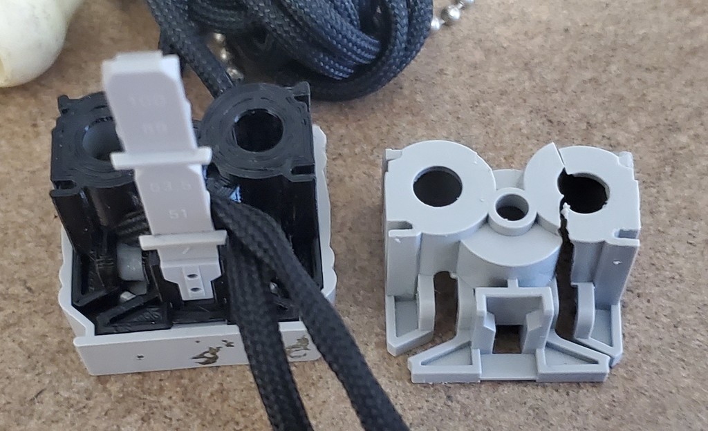 Vertical Blinds Components (Rope Roller, End Control, Wall Bracket, Blind Piece)