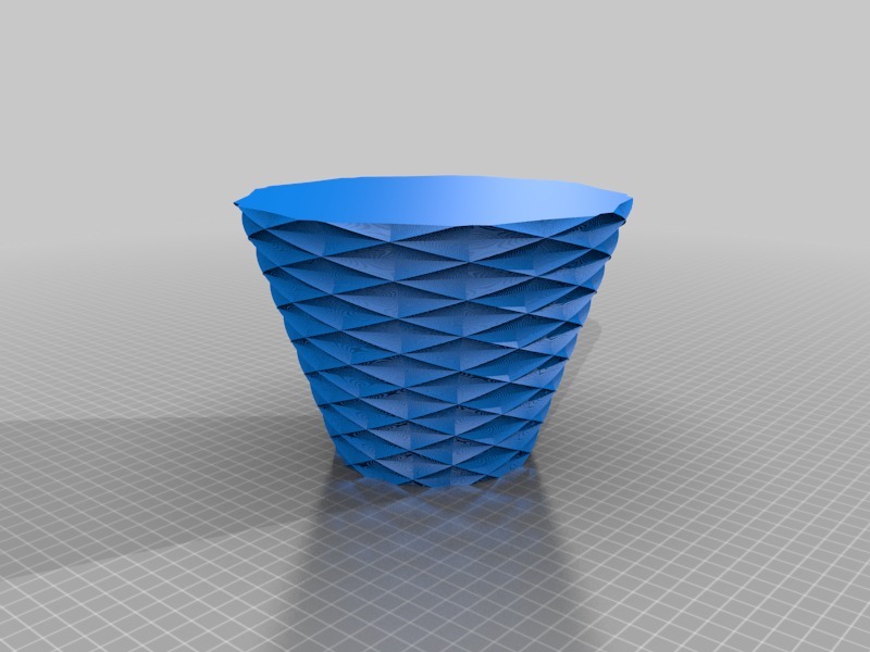 9 Poly Twist Vase v1