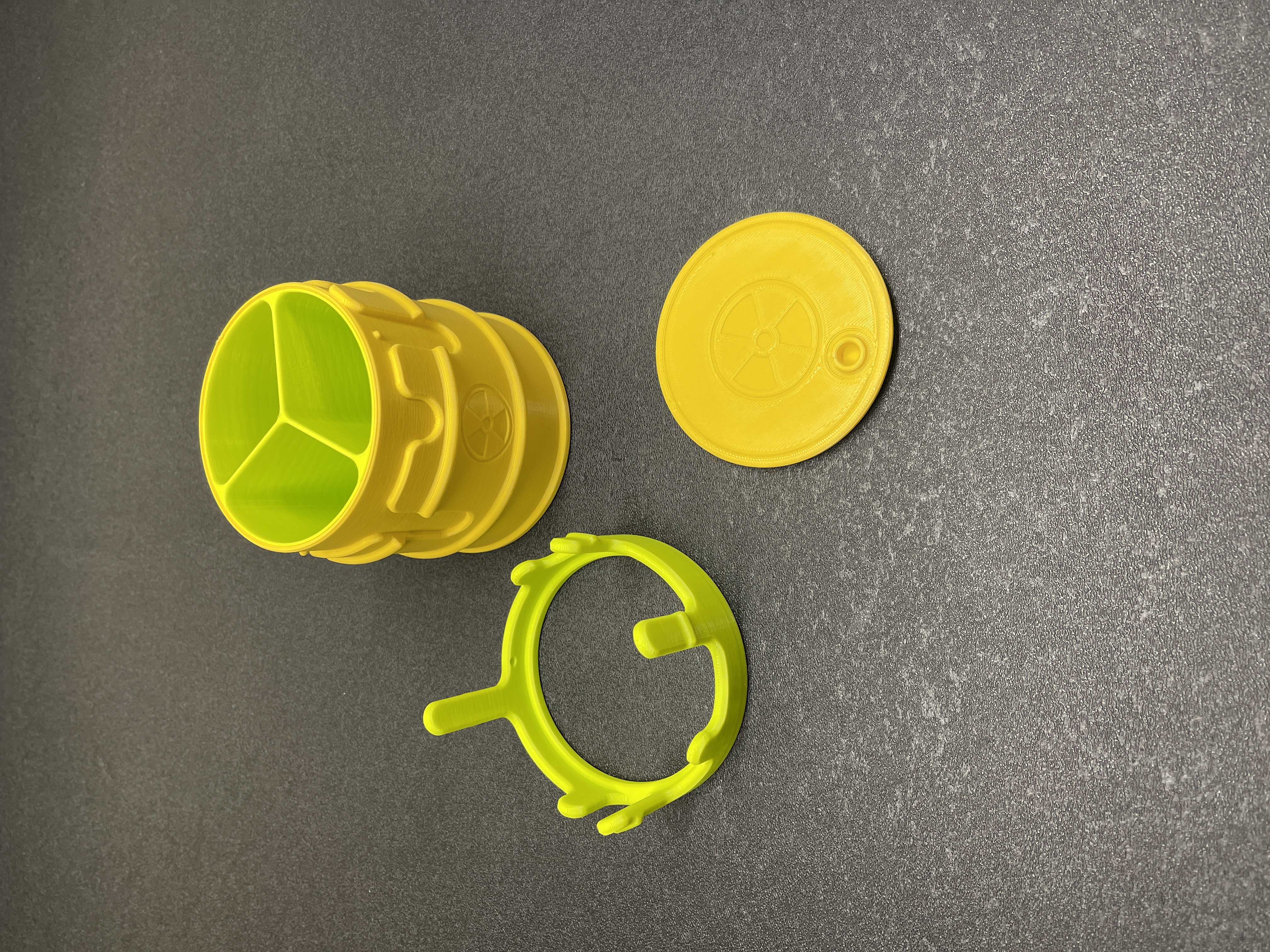 Miniatura 8 do modelo 3D Drippy Drum With Divider Insert