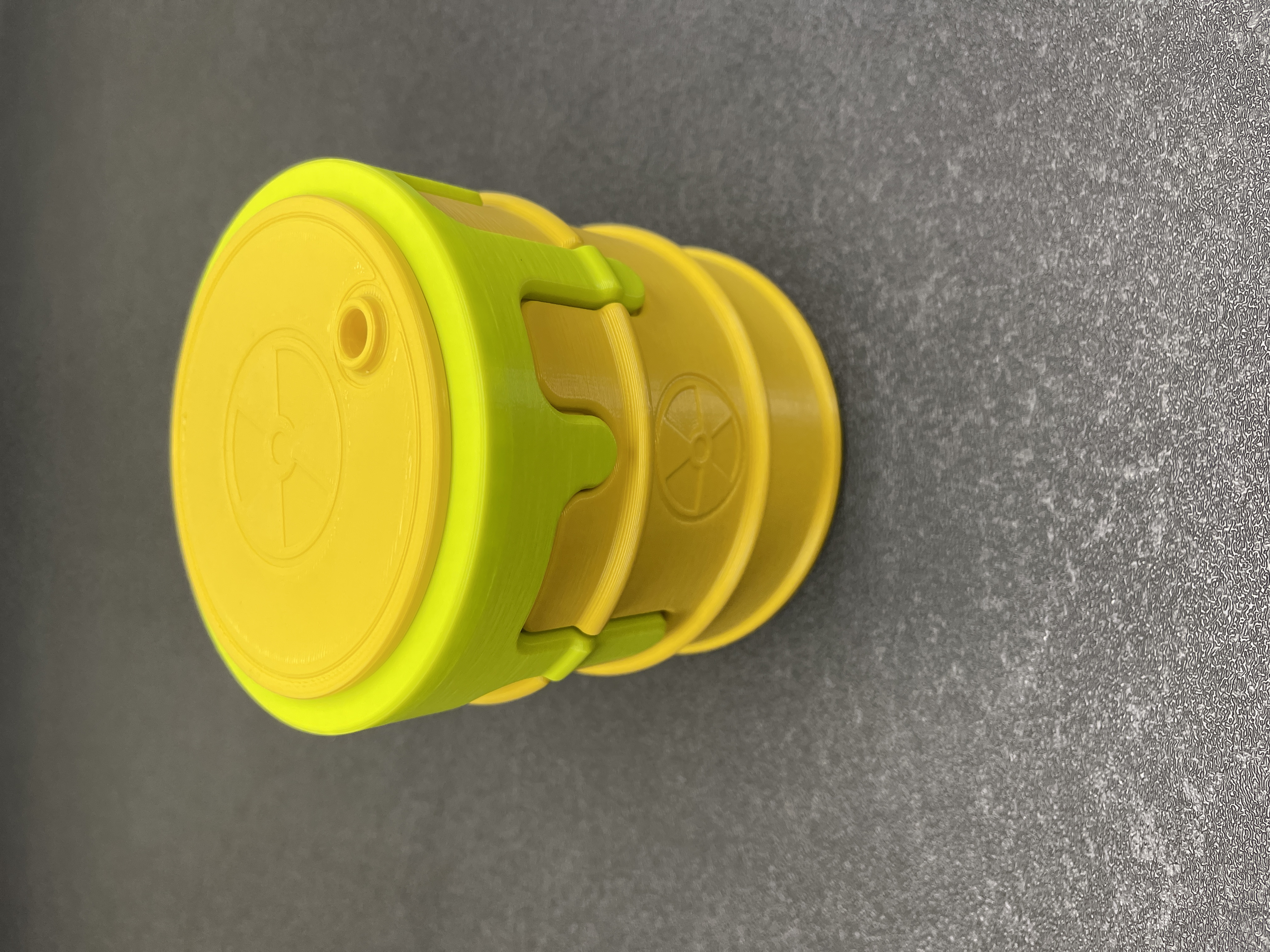 Miniatura 2 do modelo 3D Drippy Drum With Divider Insert