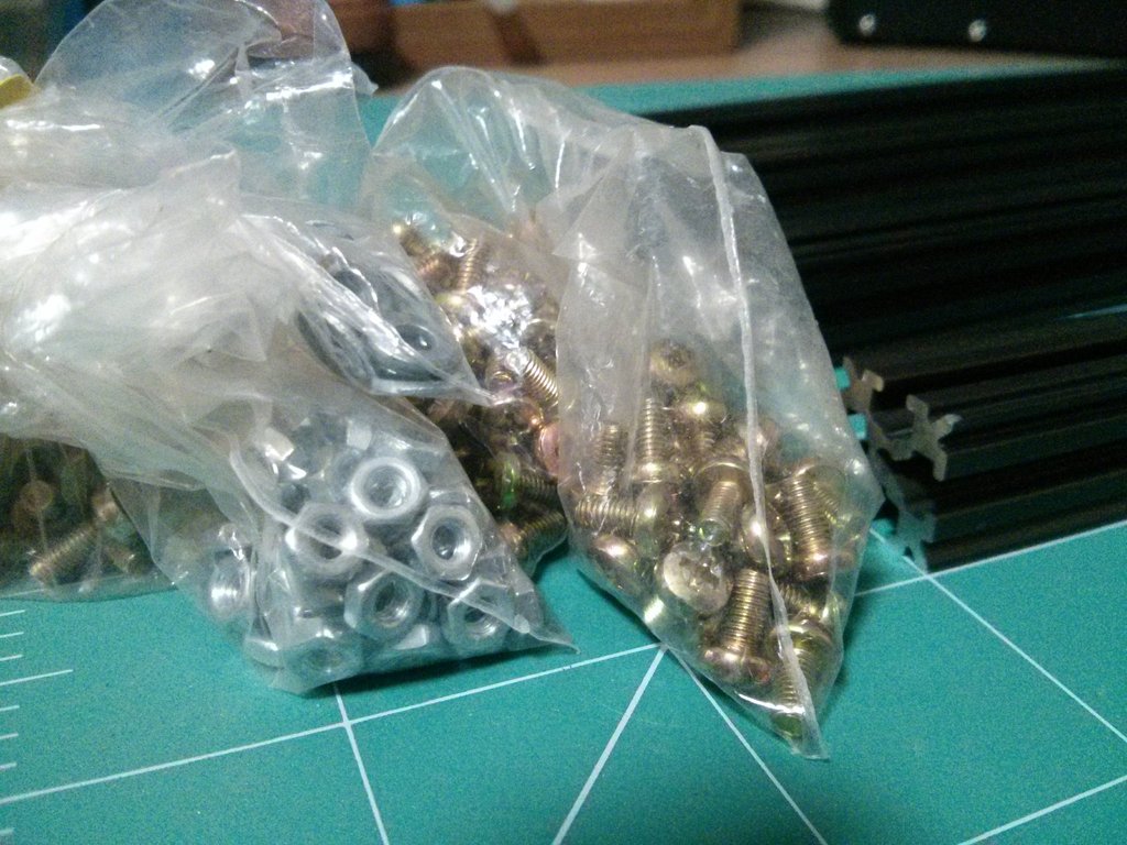 Miniatura 9 do modelo 3D Mini Pegboard Tool Tower