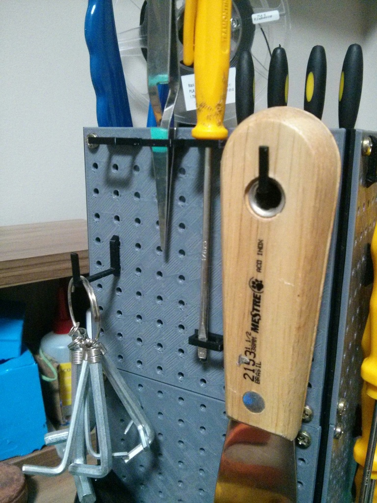 Mini Pegboard Tool Tower by Marcelo Chaves Download free STL model