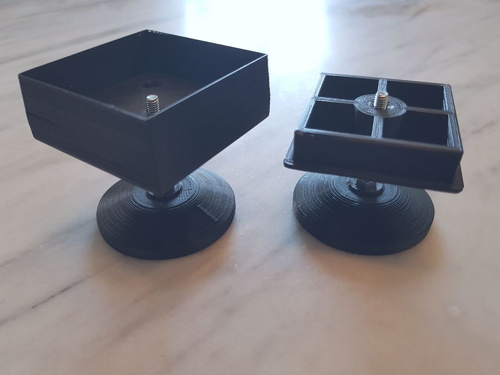 Height adjustable feet for IKEA LACK table