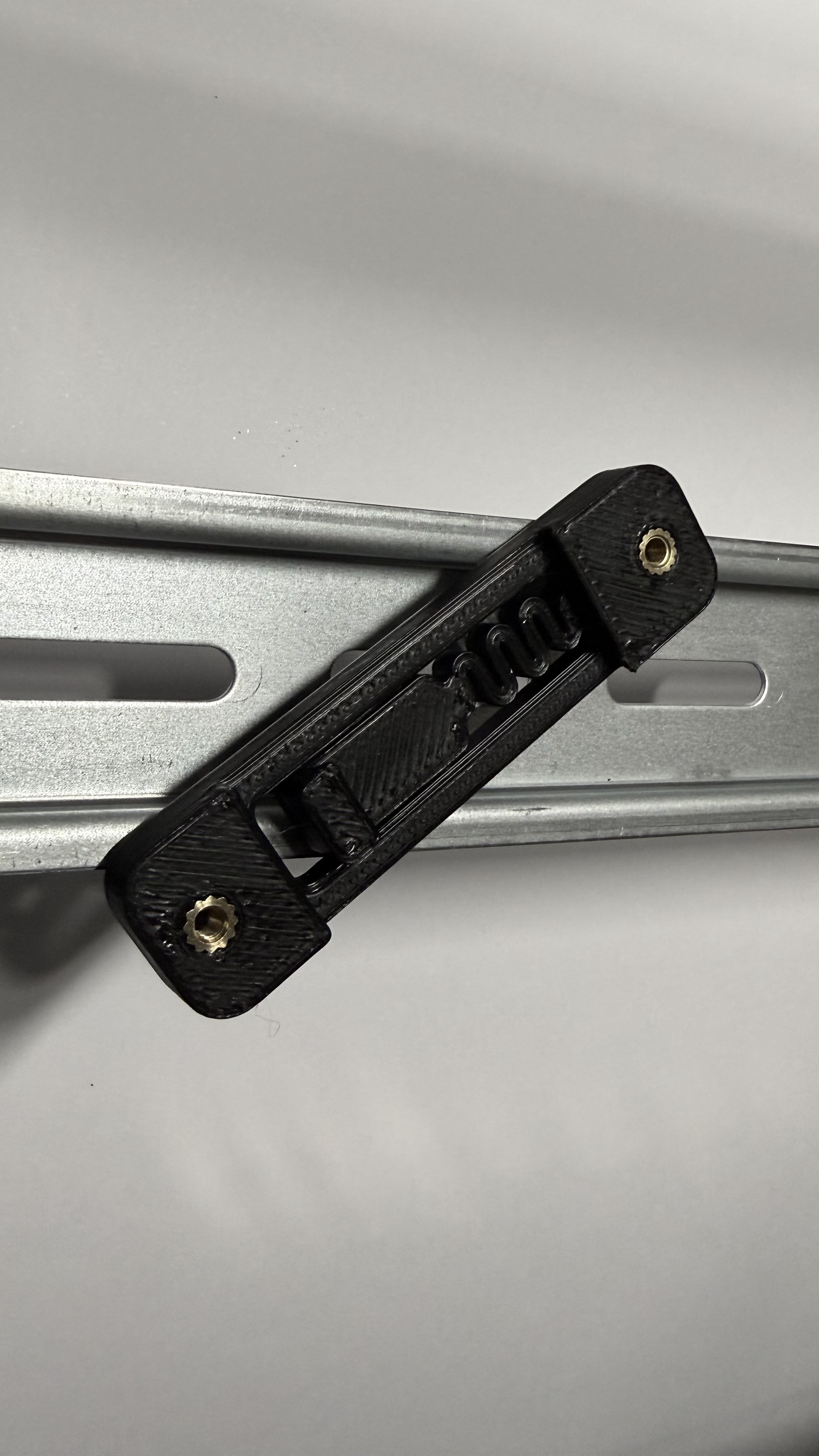 DIN Rail Bracket - Heat Insert Version - 60mm 3D model
