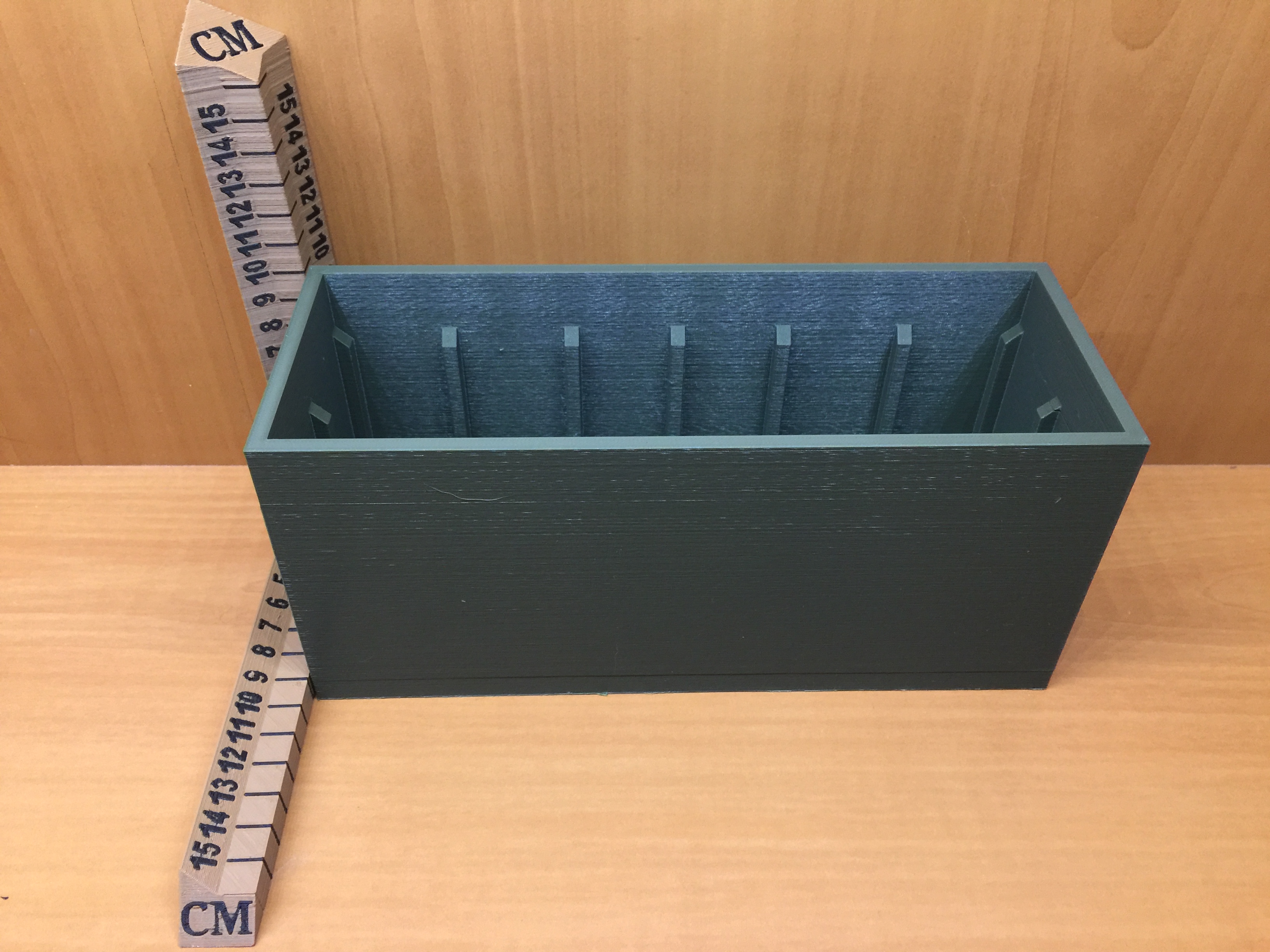 Miniatura 4 do modelo 3D Plant Container for Cage