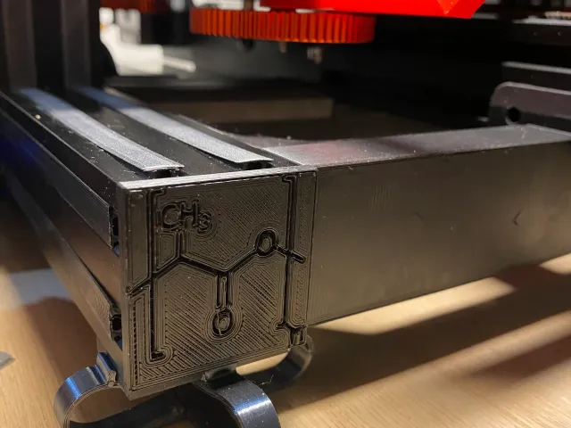 PLA Molecule 4040 end cap