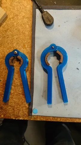 19mm and 27mm motor wrench