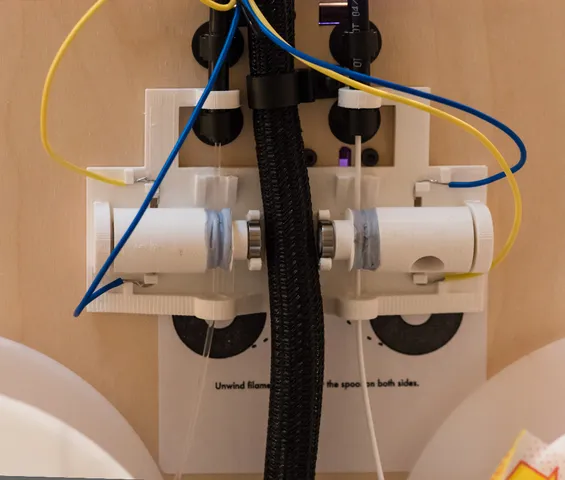 Filament monitor for Replicator 3D printer