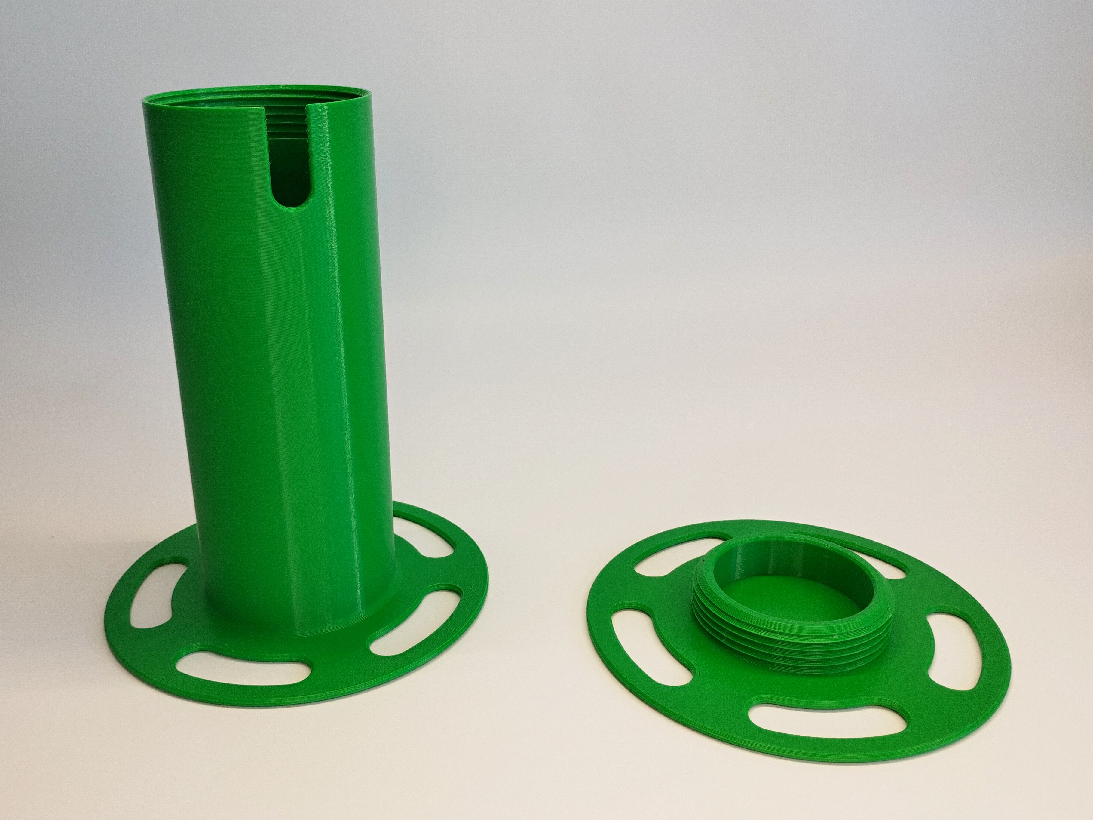 Miniatura 5 do modelo 3D Xmas Tree Chain Spool
