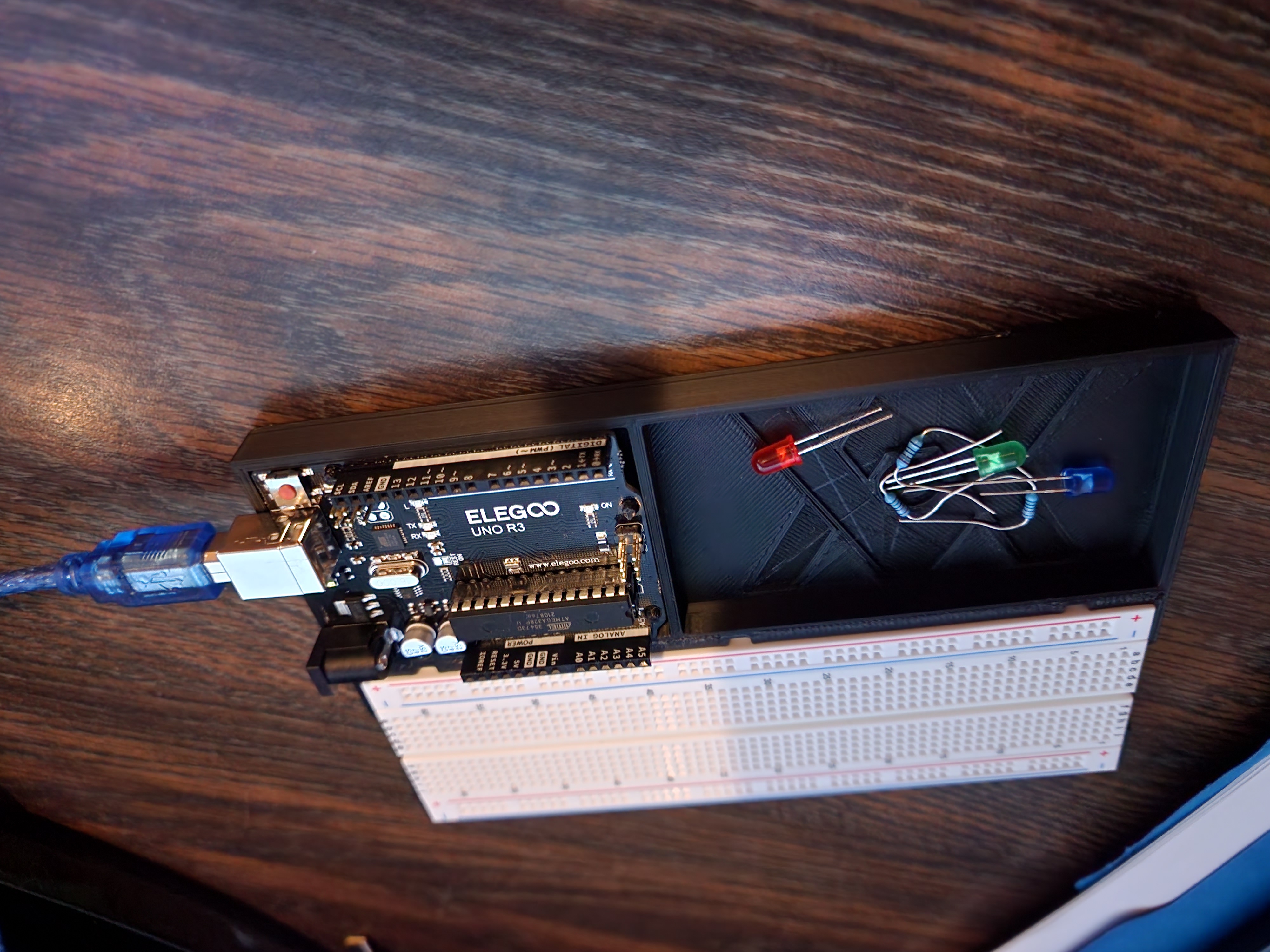 Elegoo Arduino Uno R3 and Breadboard Workspace by sjcundy Download