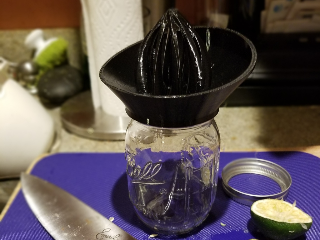 Mason Jar Juicer