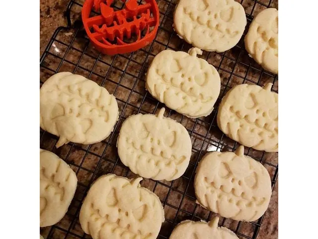 Pumpkin Cookie Cutter