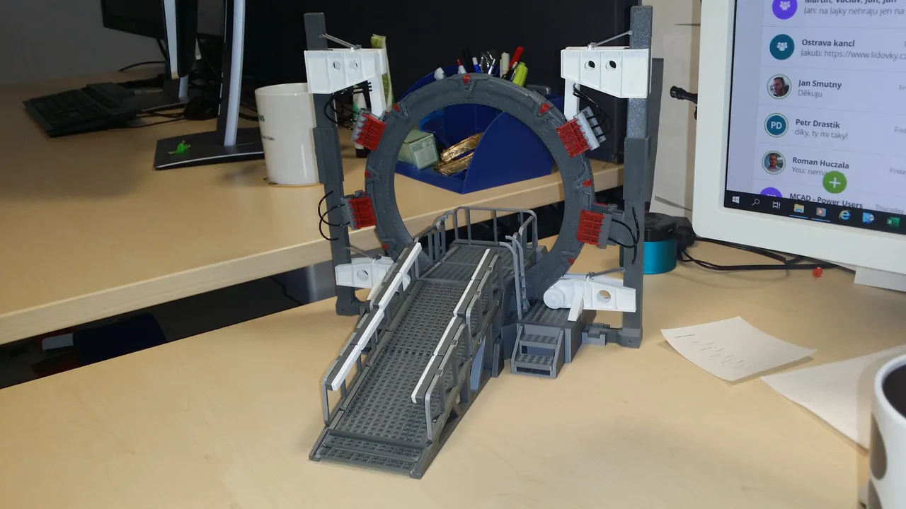 Stargate in the SGC pedestal by Martin | Download free STL model