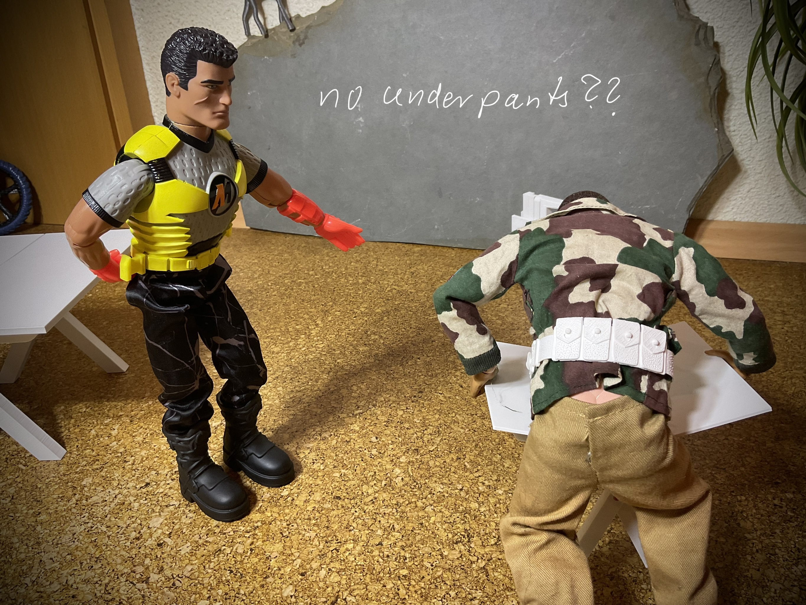 Miniatura 6 do modelo 3D Foldable, scalable and selflocking doll table