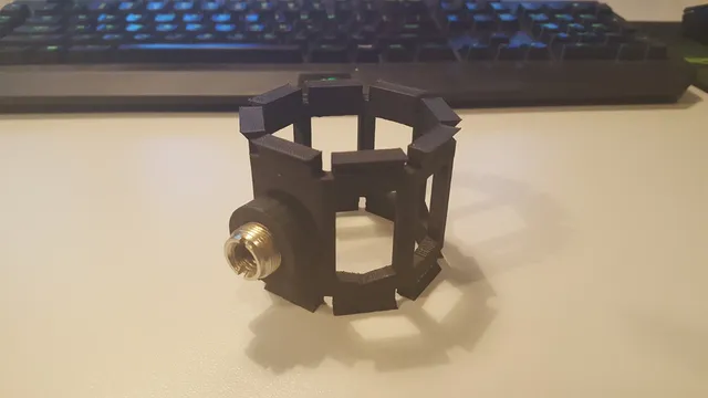 Microphone shock mount threaded