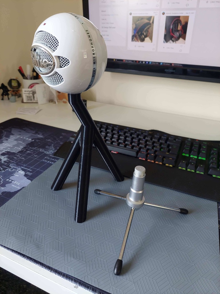 Tall Elegant Microphone Desktop Stand (Blue Snowball)