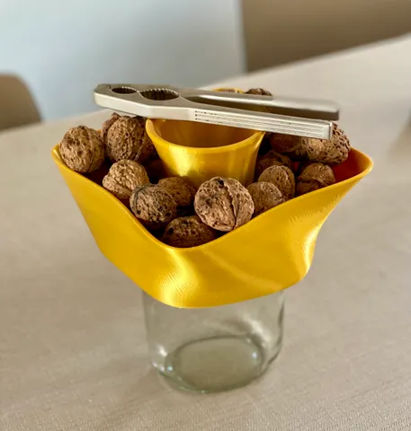 Nut Bowl with Chute for Nutshells for Nutella Glas