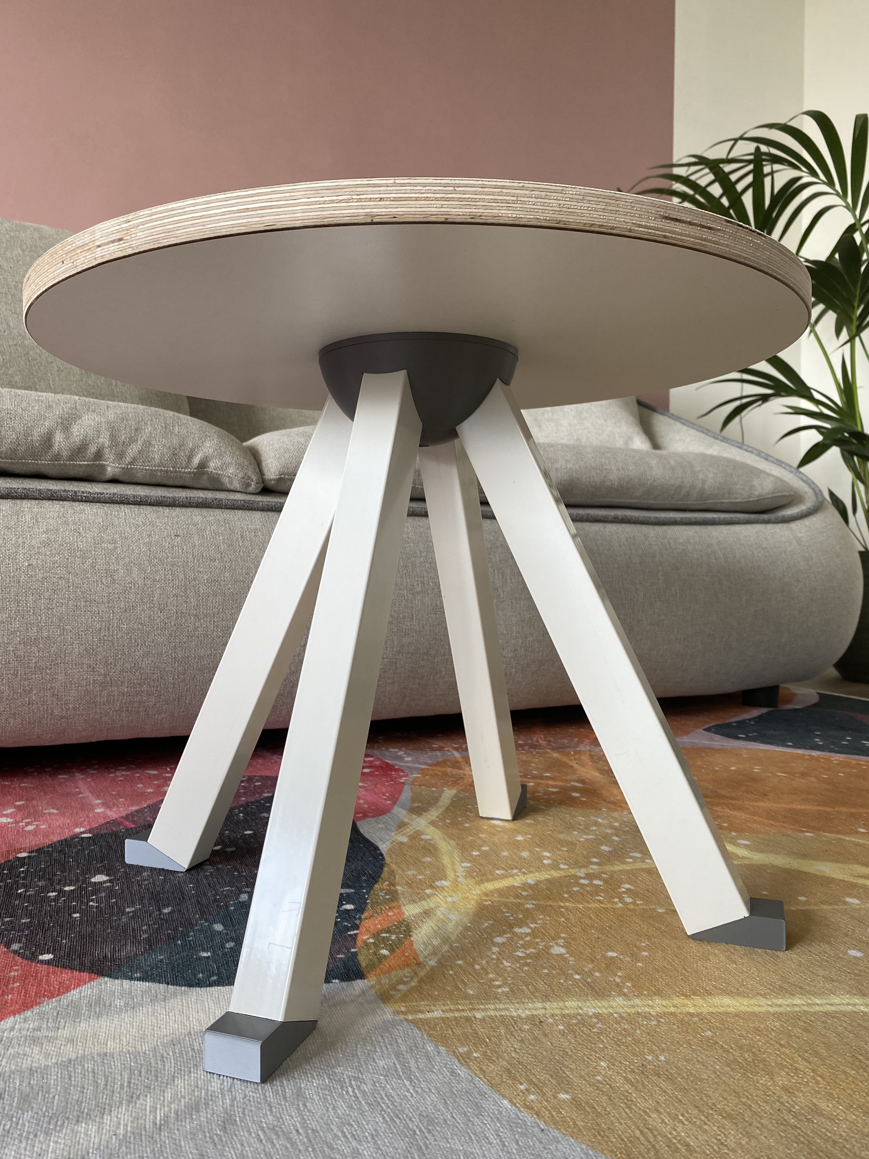 DIY upcycled coffee table — thumbnail 2