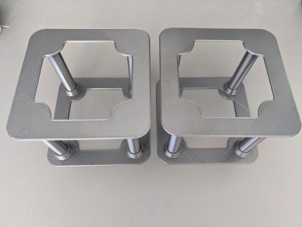Miniatura 2 do modelo 3D Speaker stand