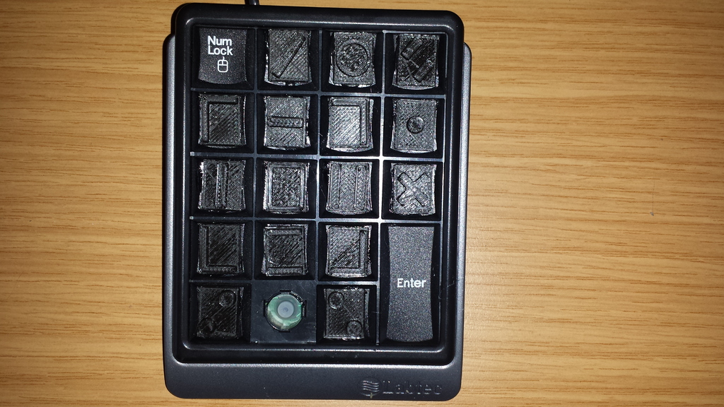 Oculus Rift tactile keyboard tops