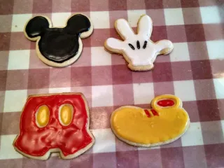 Cute & Fun Cartoon Cookie Cutter - Make Adorable Mickey Mouse Pants Cookies
