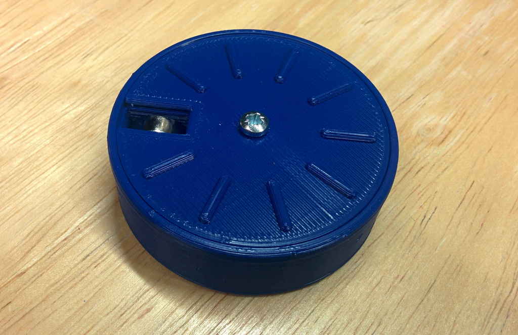 Miniatura 2 do modelo 3D LR44 Button Cell Holder