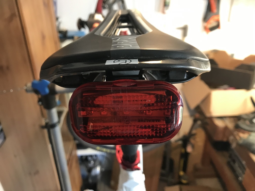 specialized saddle light mount