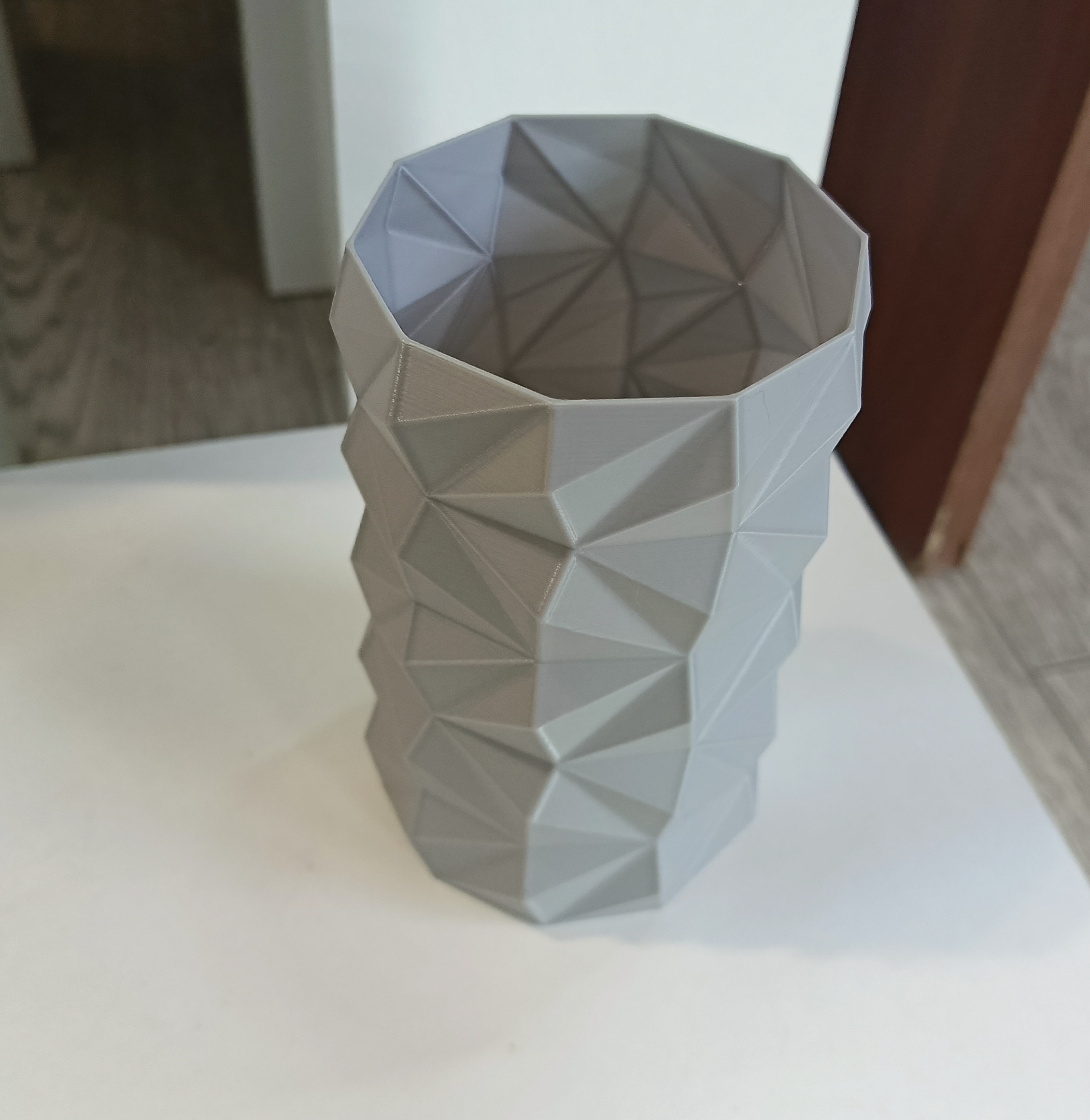 Polygonal vase 3D model