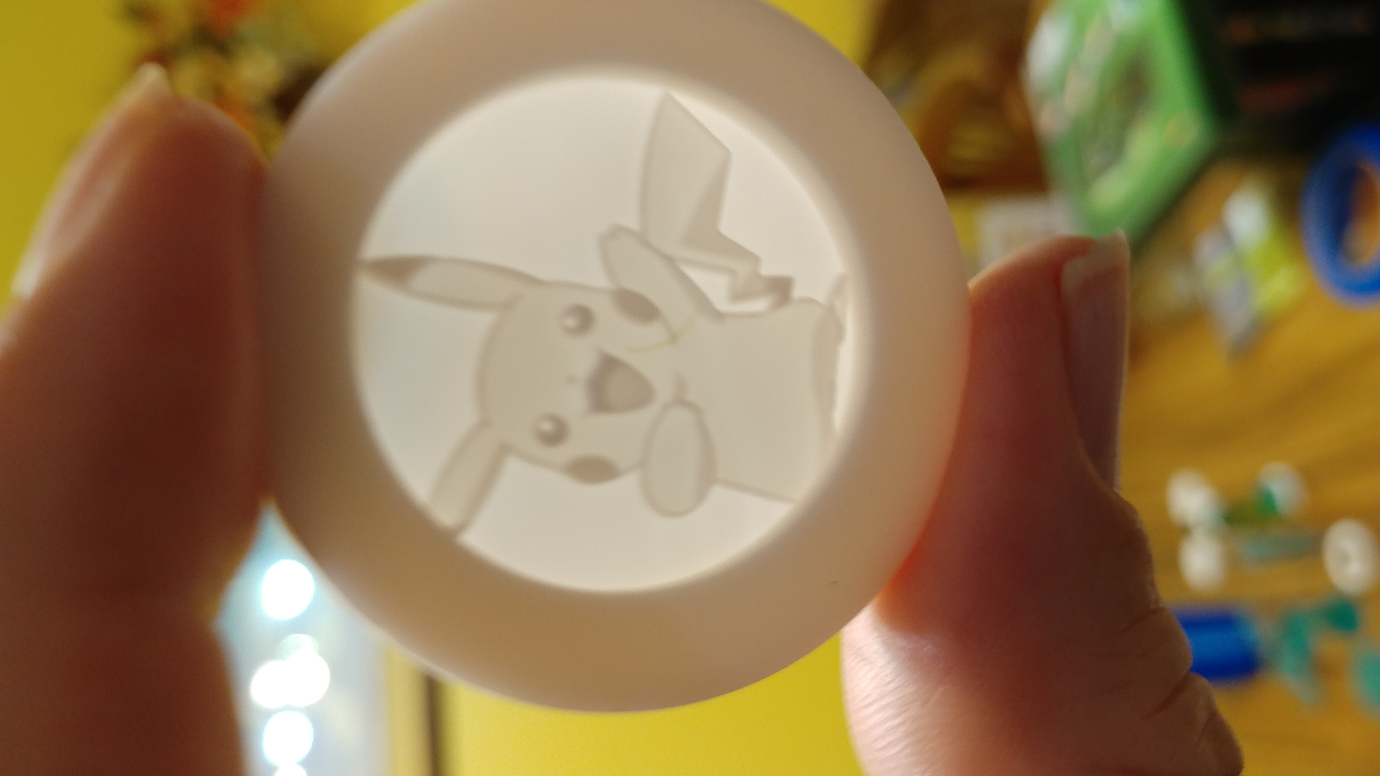 DIY Lithophane Poker Chip (and Figurine Base)