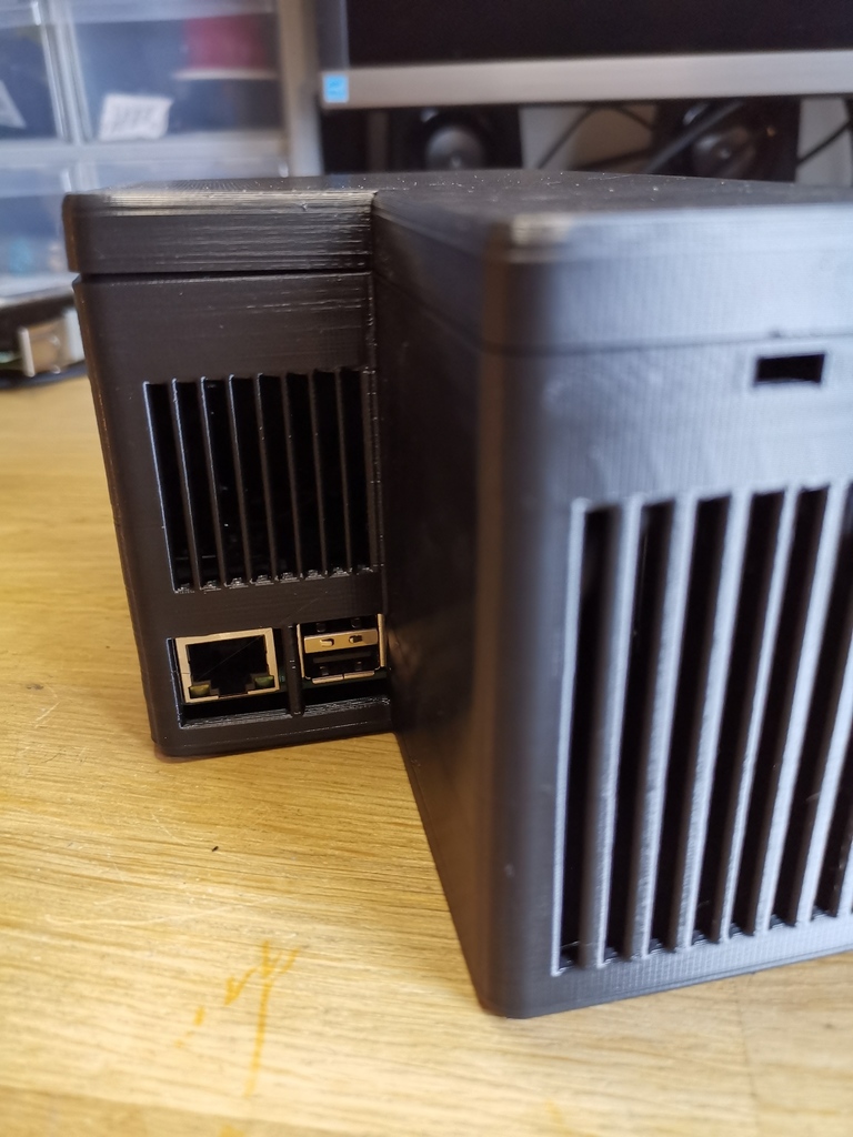 Miniatura 8 do modelo 3D Raspberry Pi NextCloud Server