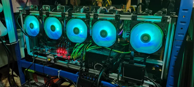 Crypto mining rig