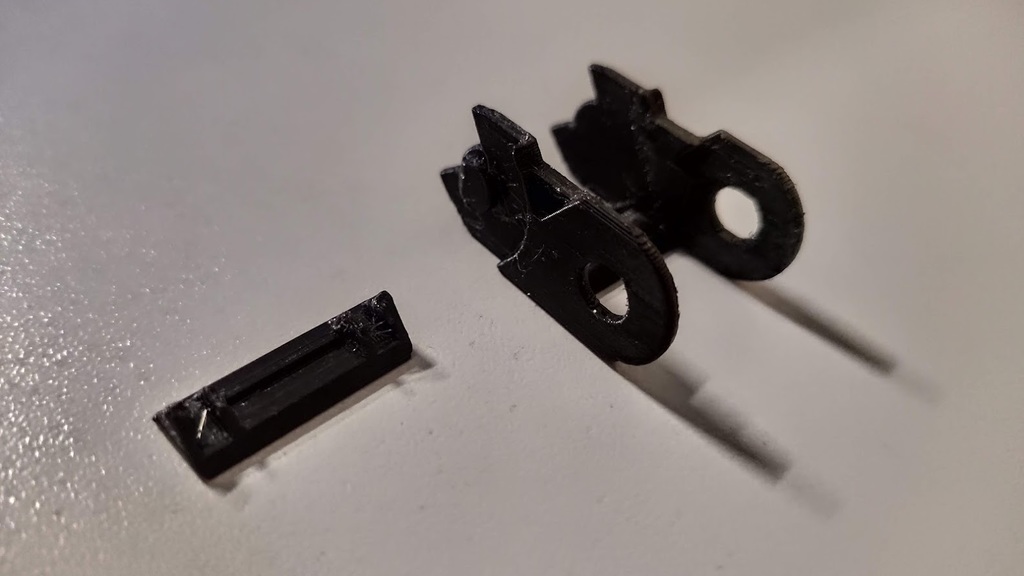 Miniatura 13 do modelo 3D AR cable chain link opened
