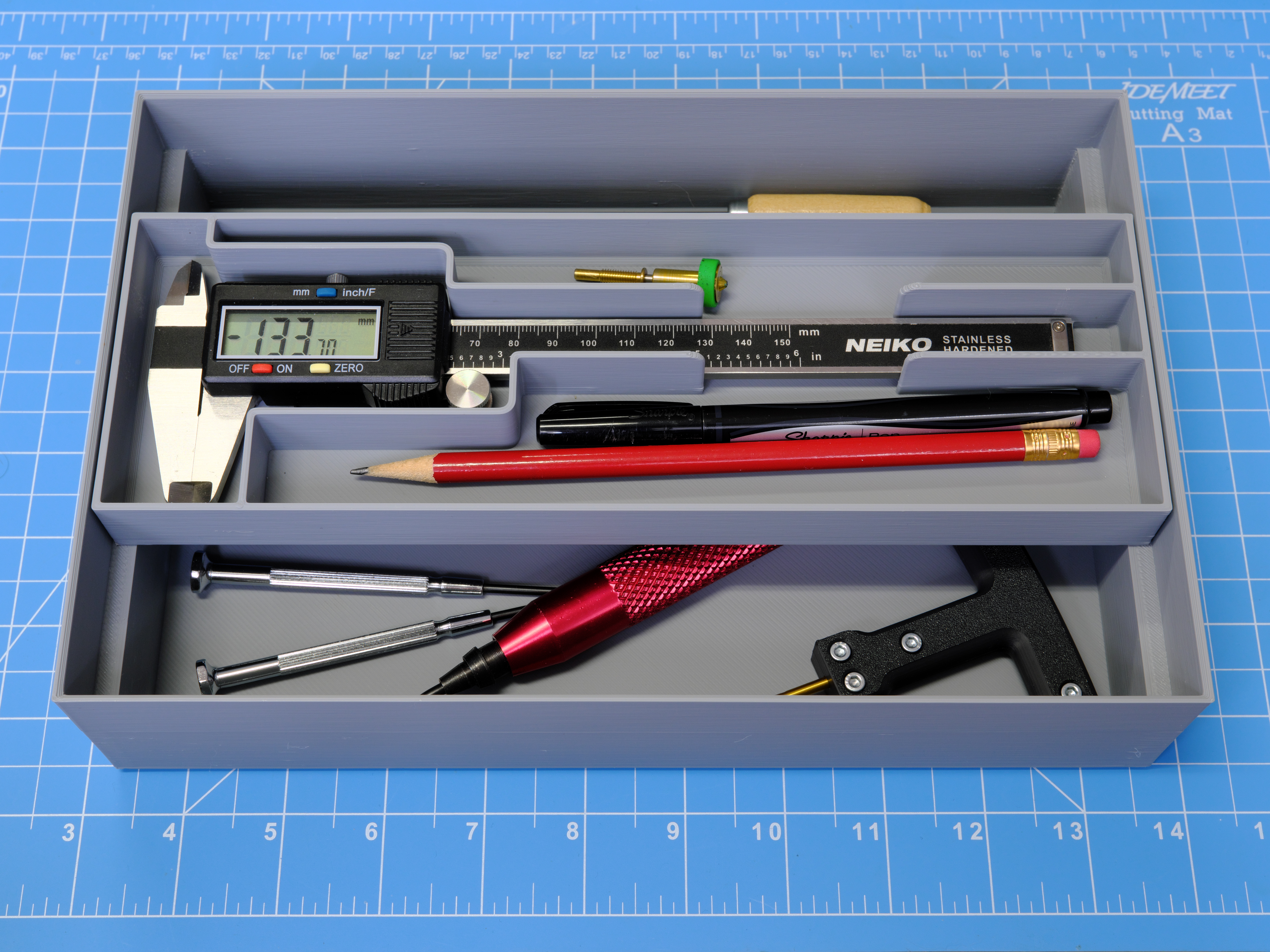 Caliper Sliding Tray Storage 3D model by Flying Gyroscope