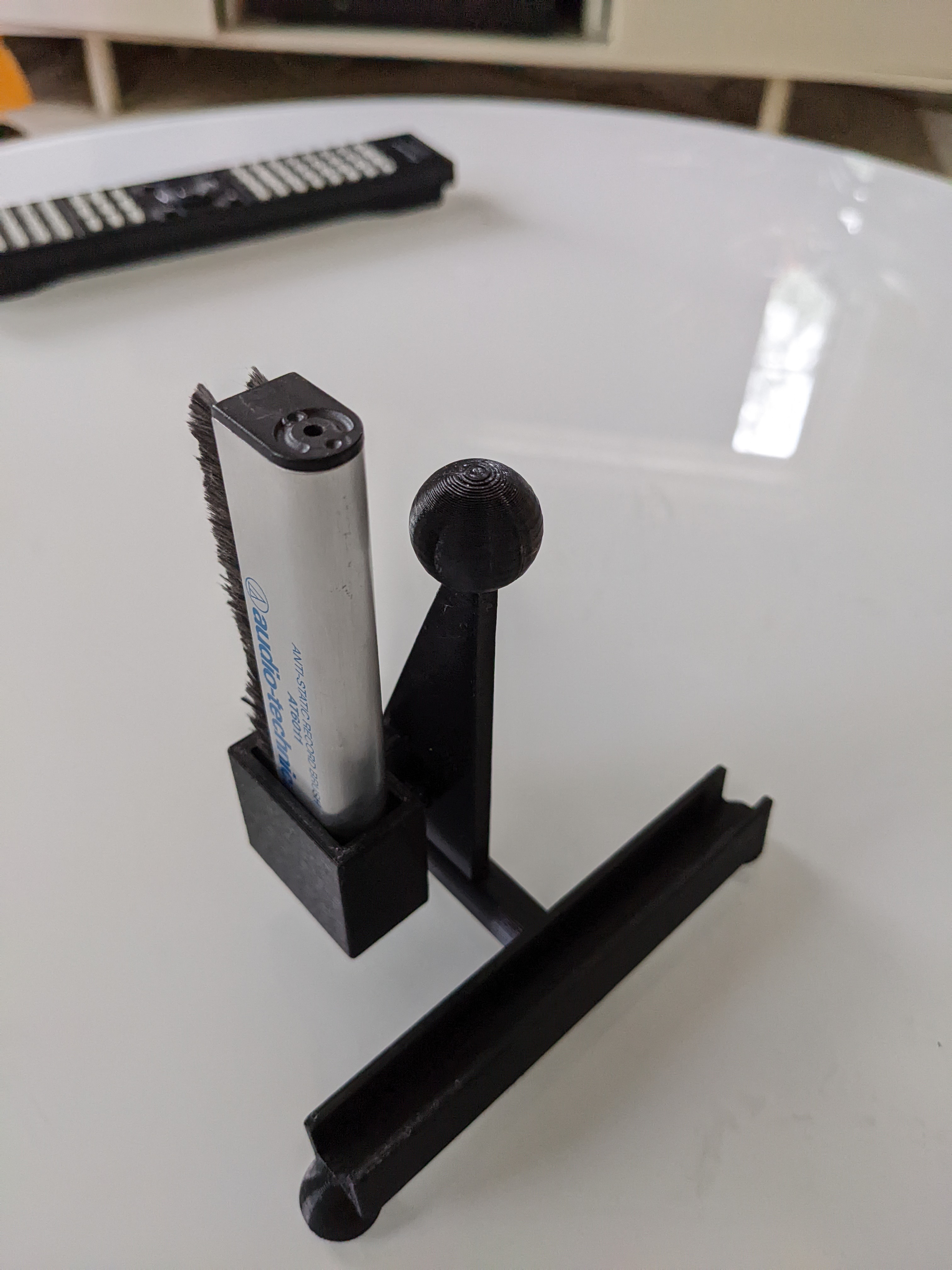 Record Stand / Record Holder With Brush Holder by Fantastic Plastic