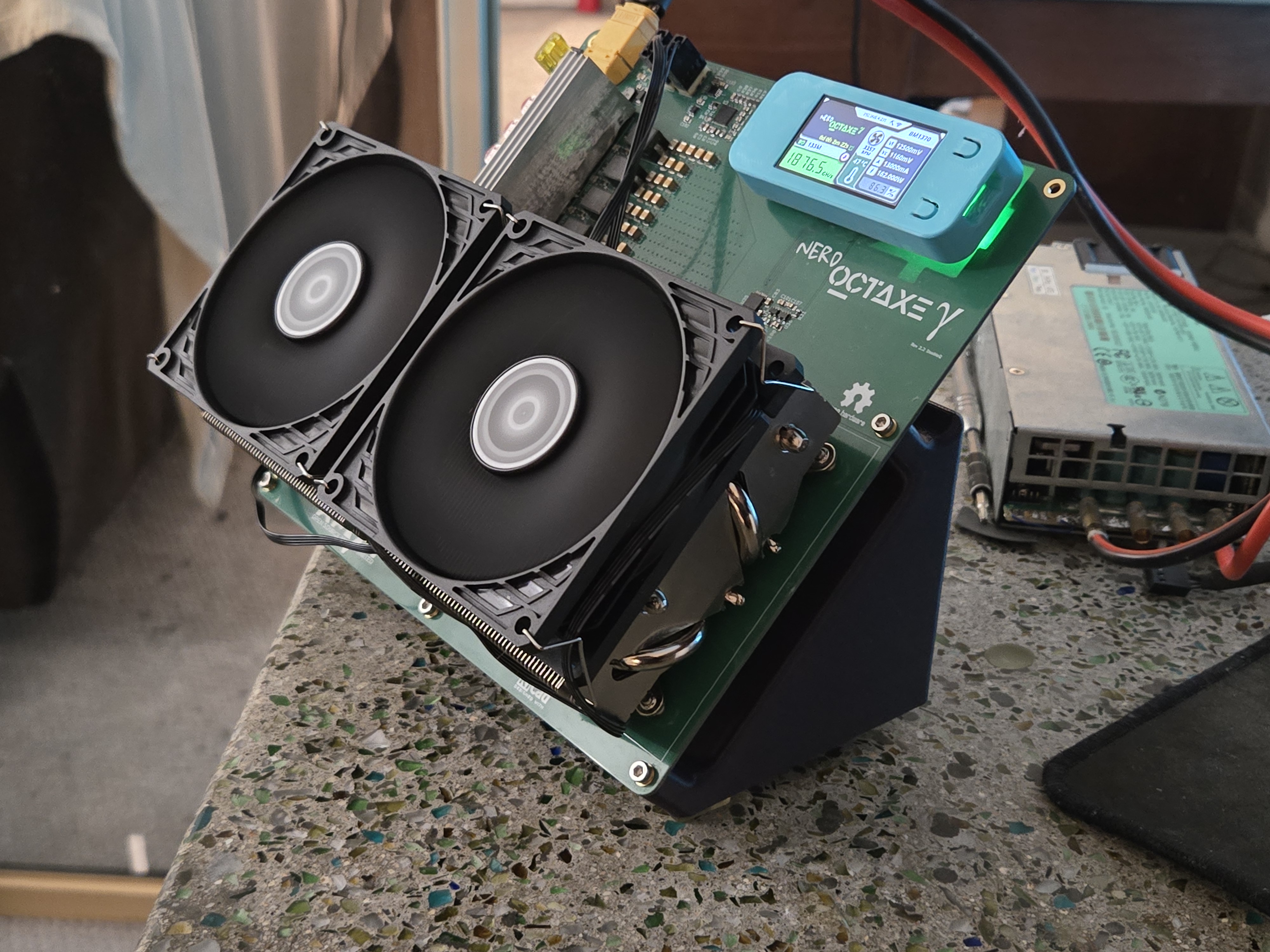 NerdOCTAXE-gamma Asic miner cooler stand