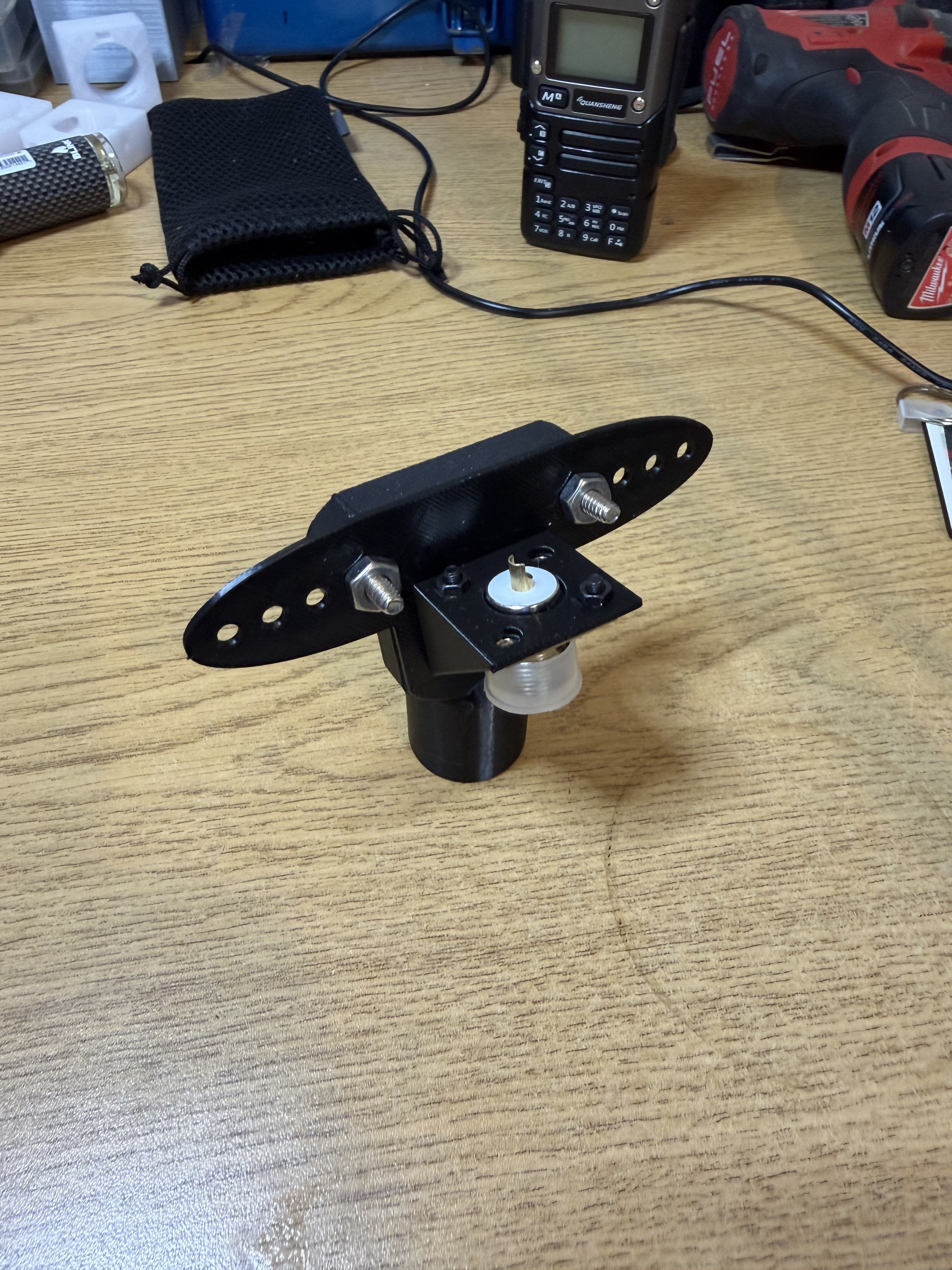 Paint Pole Dipole Center Support
