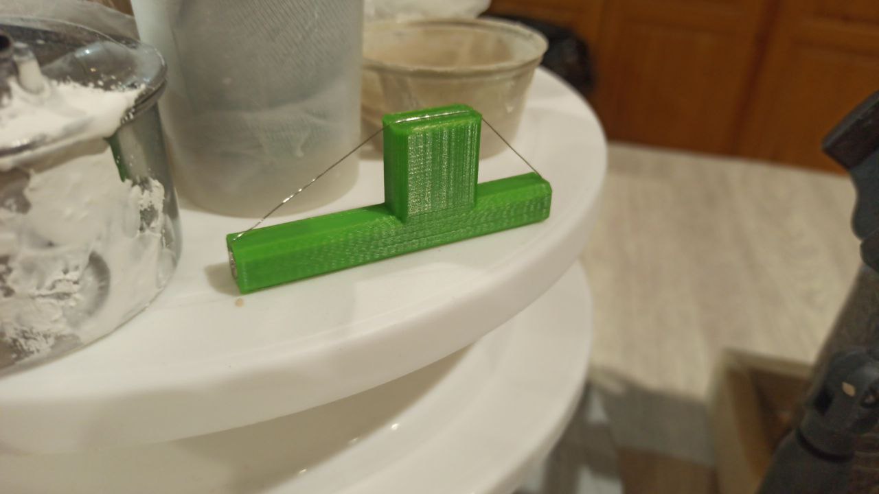 Clay sheet cutter