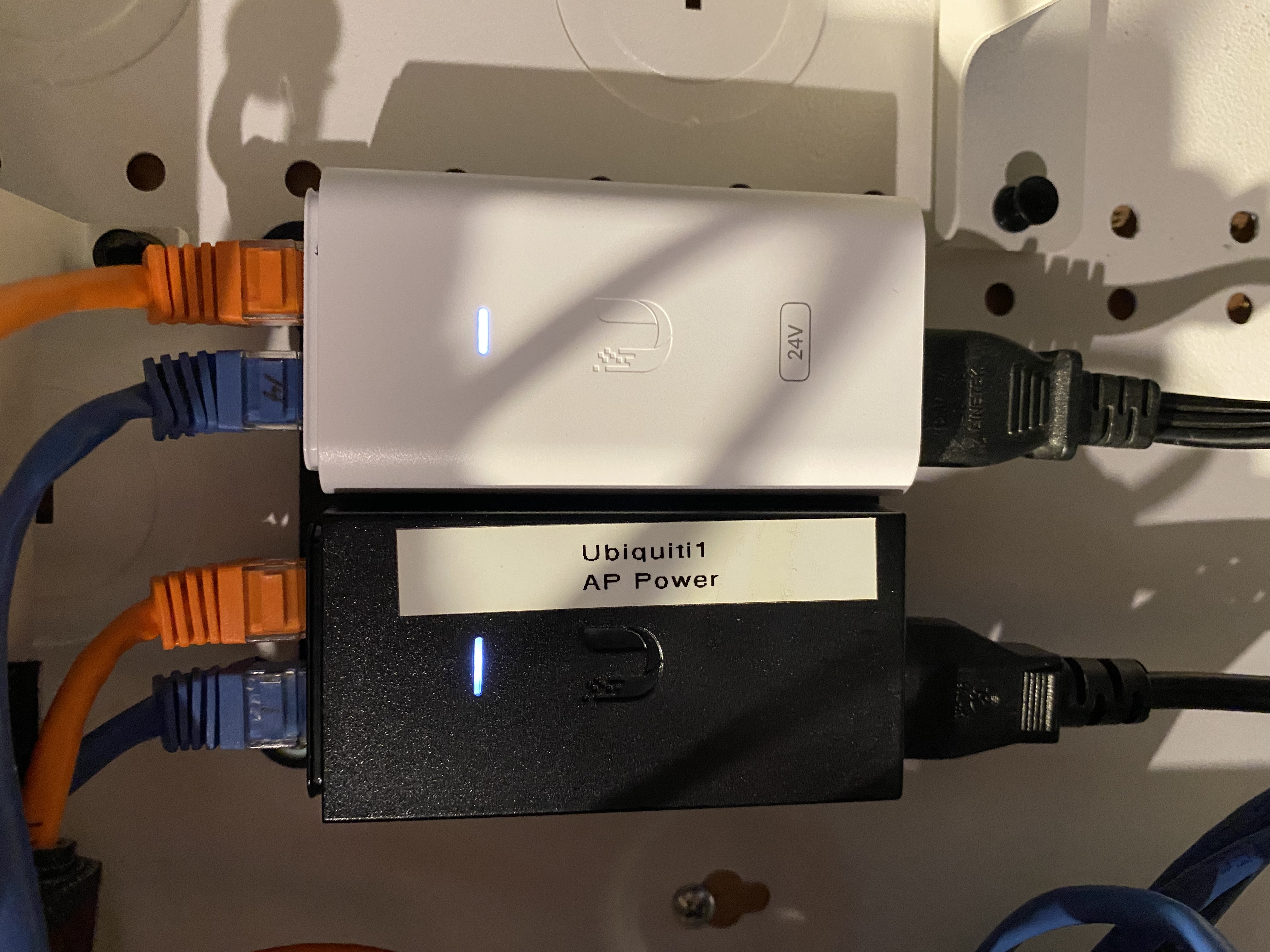 UniFi PoE Injector Mount for Leviton Structured Media