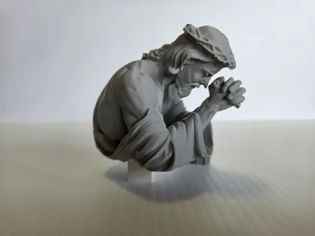 Jesus praying