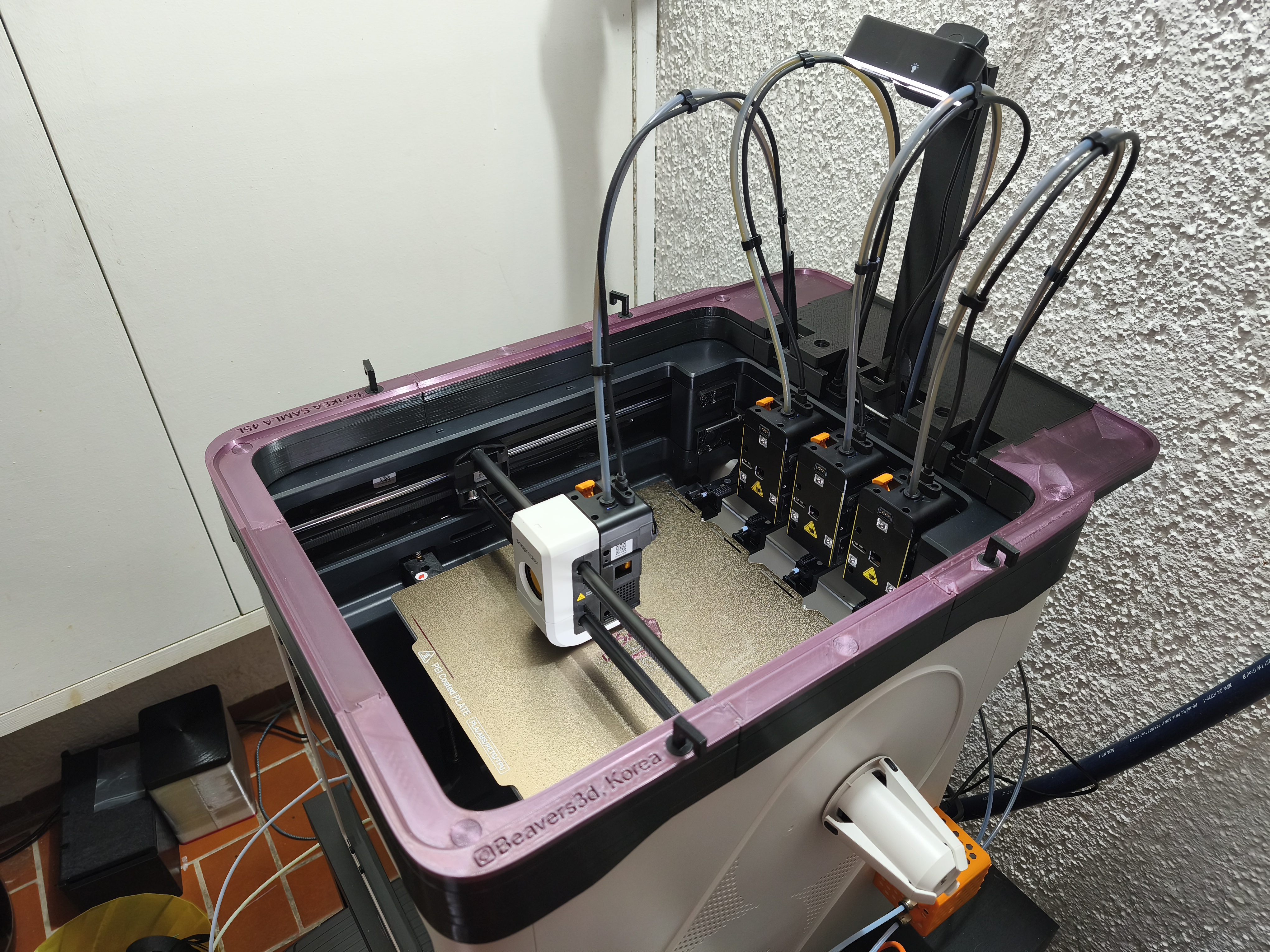 Snapmaker U1 top cover for IKEA SAMLA 45l with venting, TPU coating and USB webcam mount