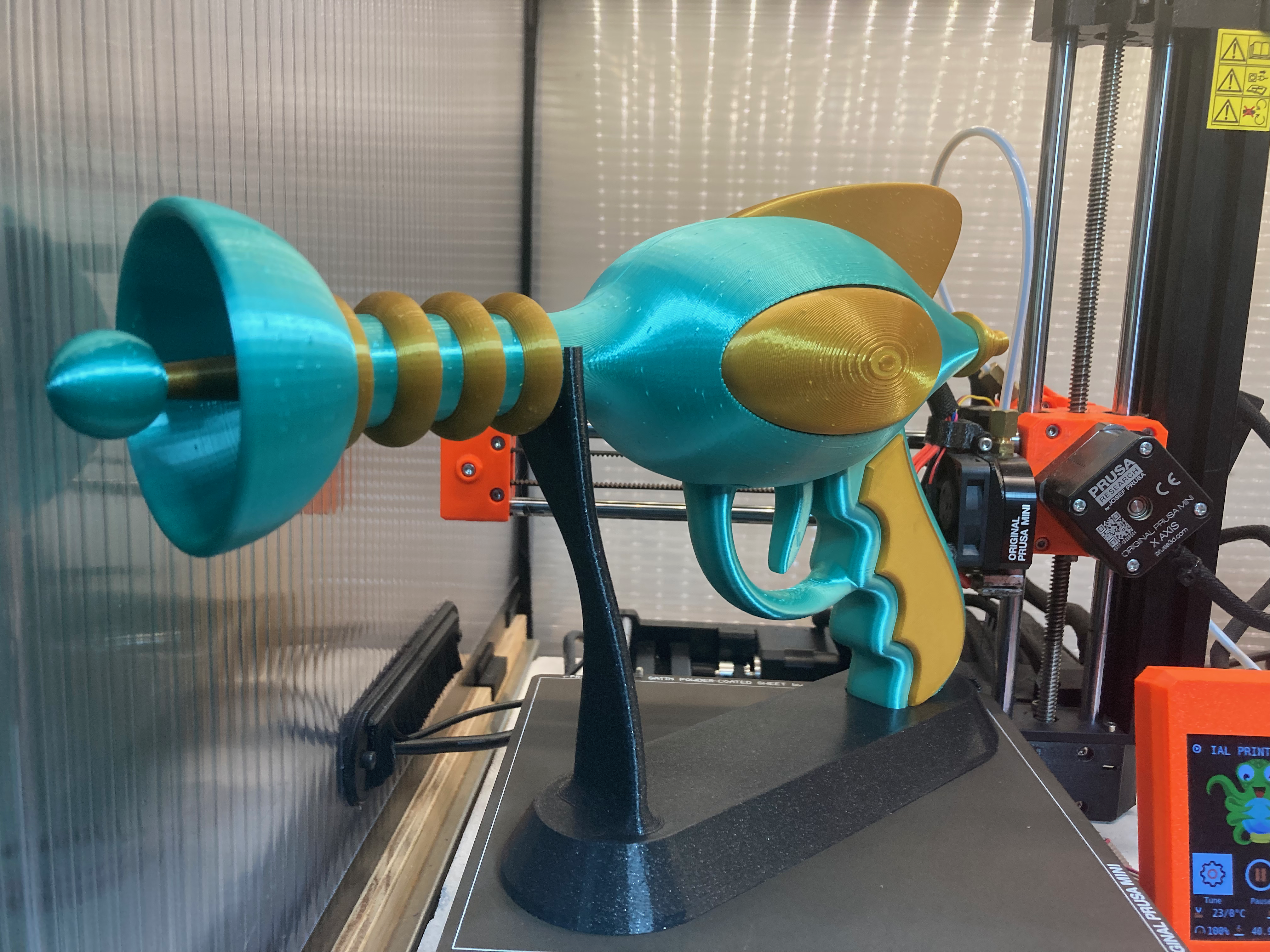 Ray gun prop - print in parts for smaller printers