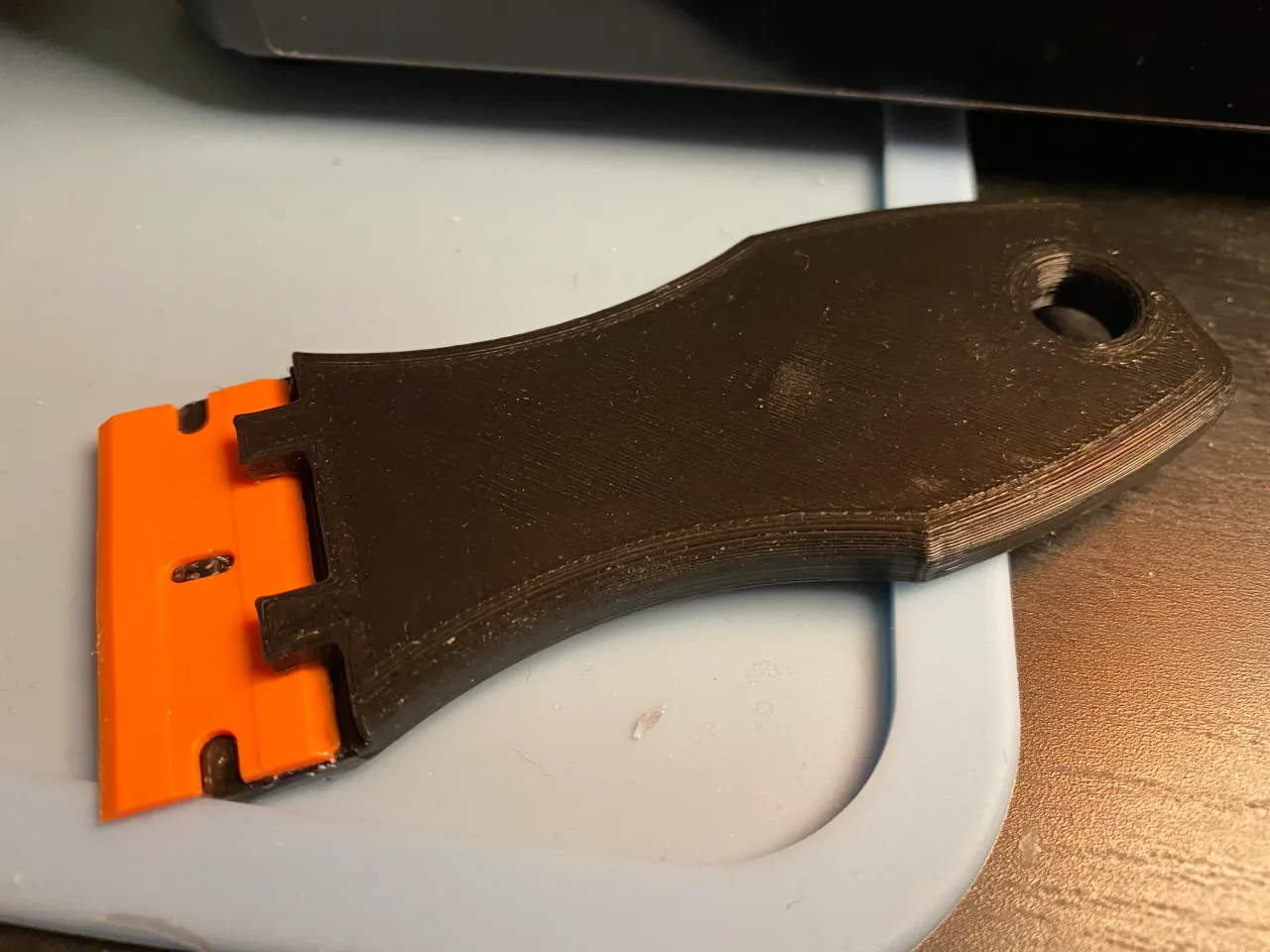 Plastic razor blade scrapers are amazing : r/3Dprinting