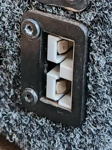 PANEL MOUNT FOR A ANDERSON 50A CONNECTOR