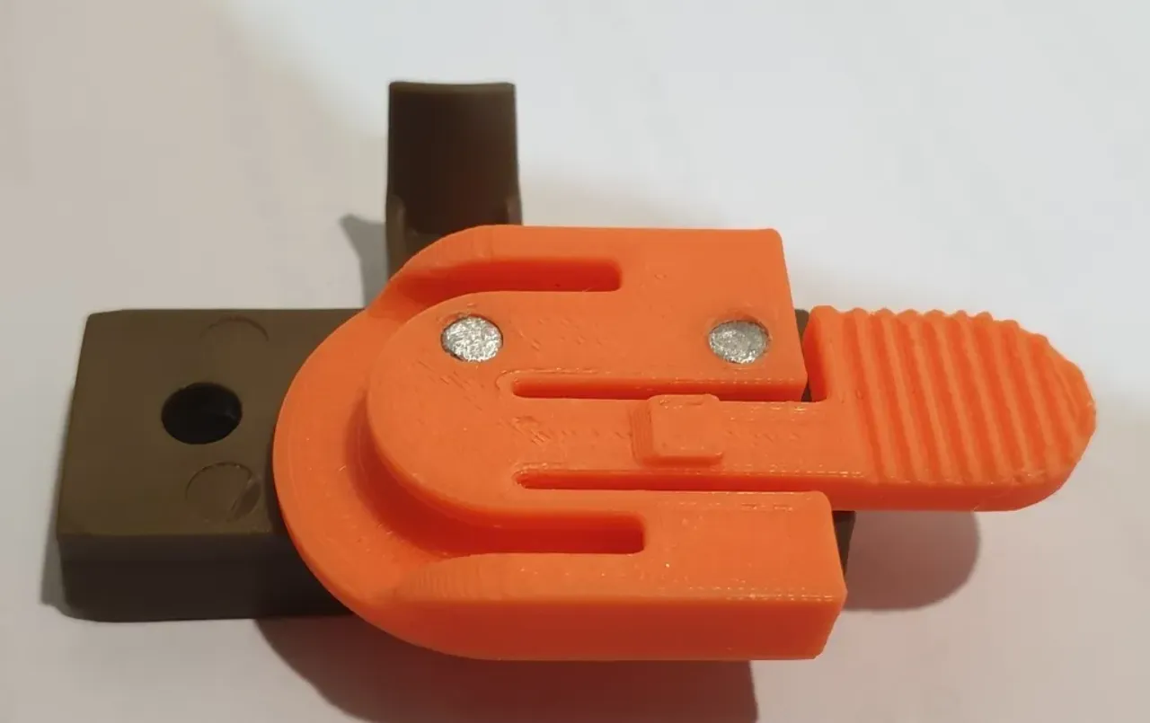 Surefire HL1 helmet light mount by SamK3D | Download free STL